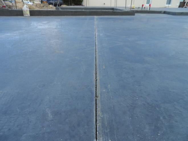 The wide, polyurethane wheels track perfectly straight and allow the saw to make accurate cuts up to 2 deep.