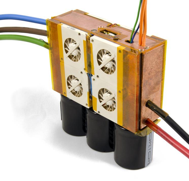29/48 Little-Box Prototype I Electrolytic Capacitors as DC-Side Power Pulsation Buffer - 7.3 kw/dm 3-9.7cm x 9.1cm x 3.1cm - 97,5% Efficiency @ 2kW - T c =58 C @ 2kW 120 W/in 3 - Δu DC = 2.