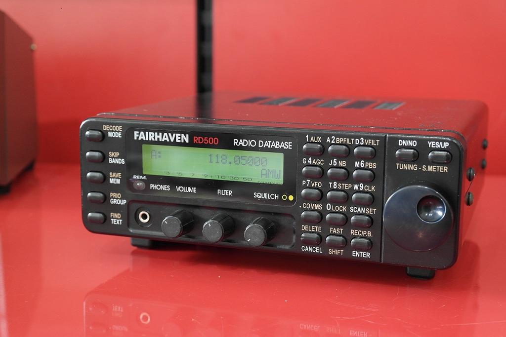 00 DESCRIPTION The Second Hand Fairhaven RD-500VX FacilitiesDatabase System Sound recording Scan modes Modulation Modes Receiver system Specifications Performance General Facilities 1.