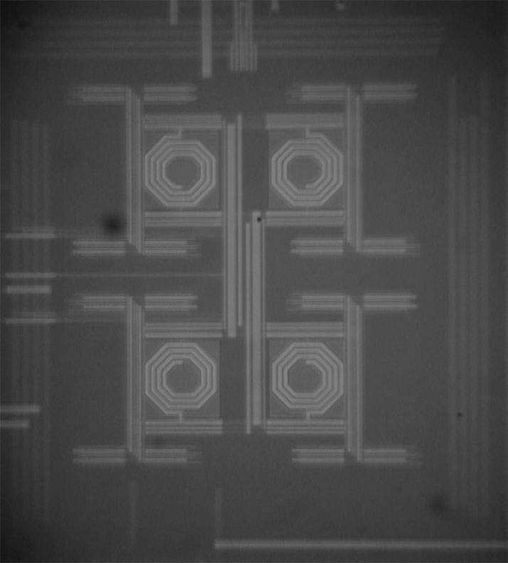 Skew Detector 2 Skew Detector 1 Skew Detector 3 Figure 11: Microphotograph of GHz resonant clock distribution test chip. power-clock waveform when resonating at 200MHz.